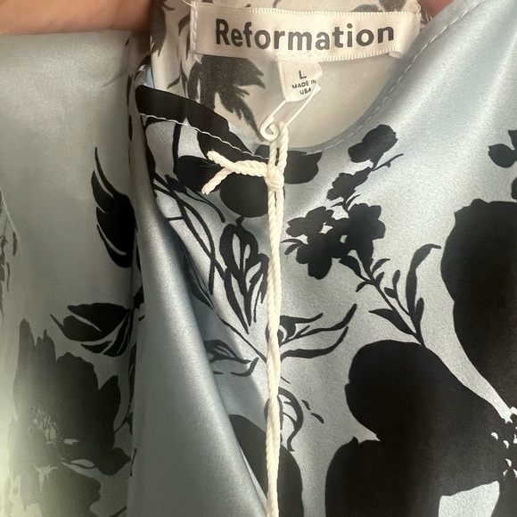 NWT Reformation Parma Silk Dress in Beatriz size L - Picture 5 of 7